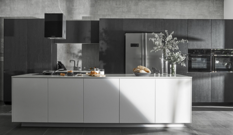 塑木廚柜好不好？哪種廚房風(fēng)格適合？